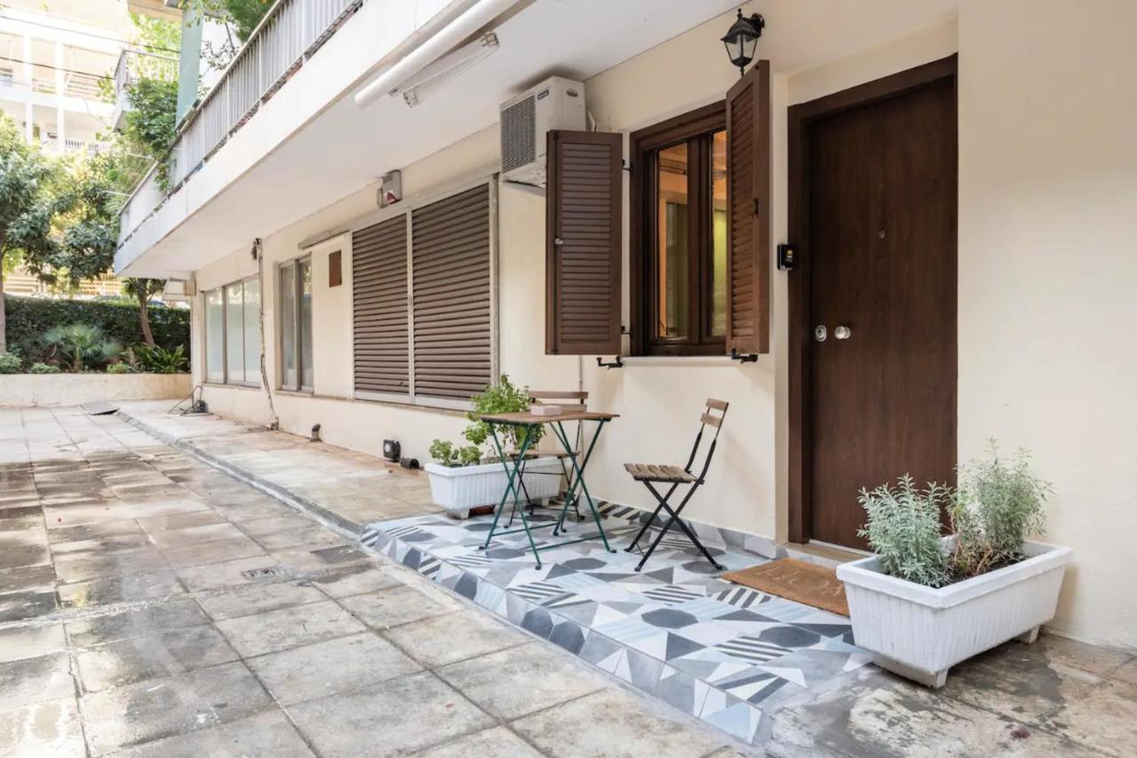 Cute Tiny Apartment In The Heart Of Flisvos เอเธนส์ ภายนอก รูปภาพ