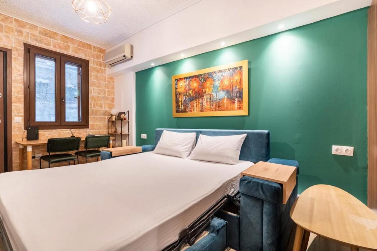 Cute Tiny Apartment In The Heart Of Flisvos เอเธนส์ ภายนอก รูปภาพ