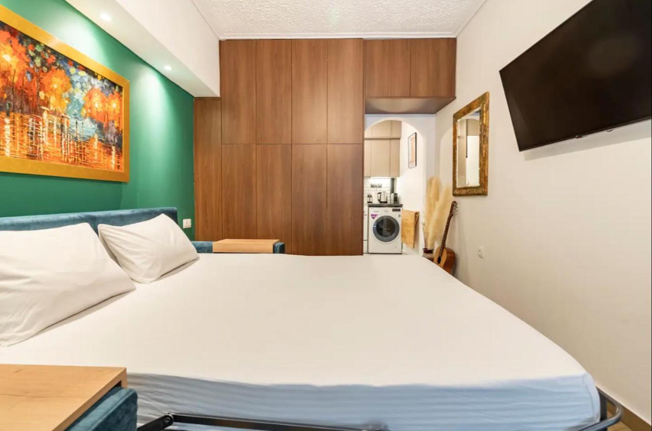 Cute Tiny Apartment In The Heart Of Flisvos เอเธนส์ ภายนอก รูปภาพ